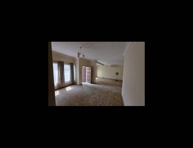 3 BEDROOM HOUSE SOLD IN SINOVILLE